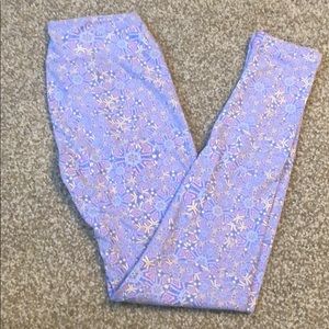 Never worn OS LuLaRoe leggings